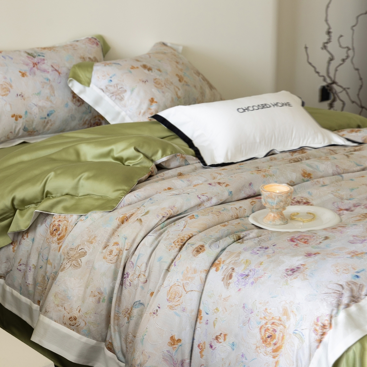 91家纺网 家纺一手货源 找家纺 初拾 2026新款60支兰精天丝数码印花系列四件套 甜岛（会员减20 ，控价：日常 券后不低于398 元）