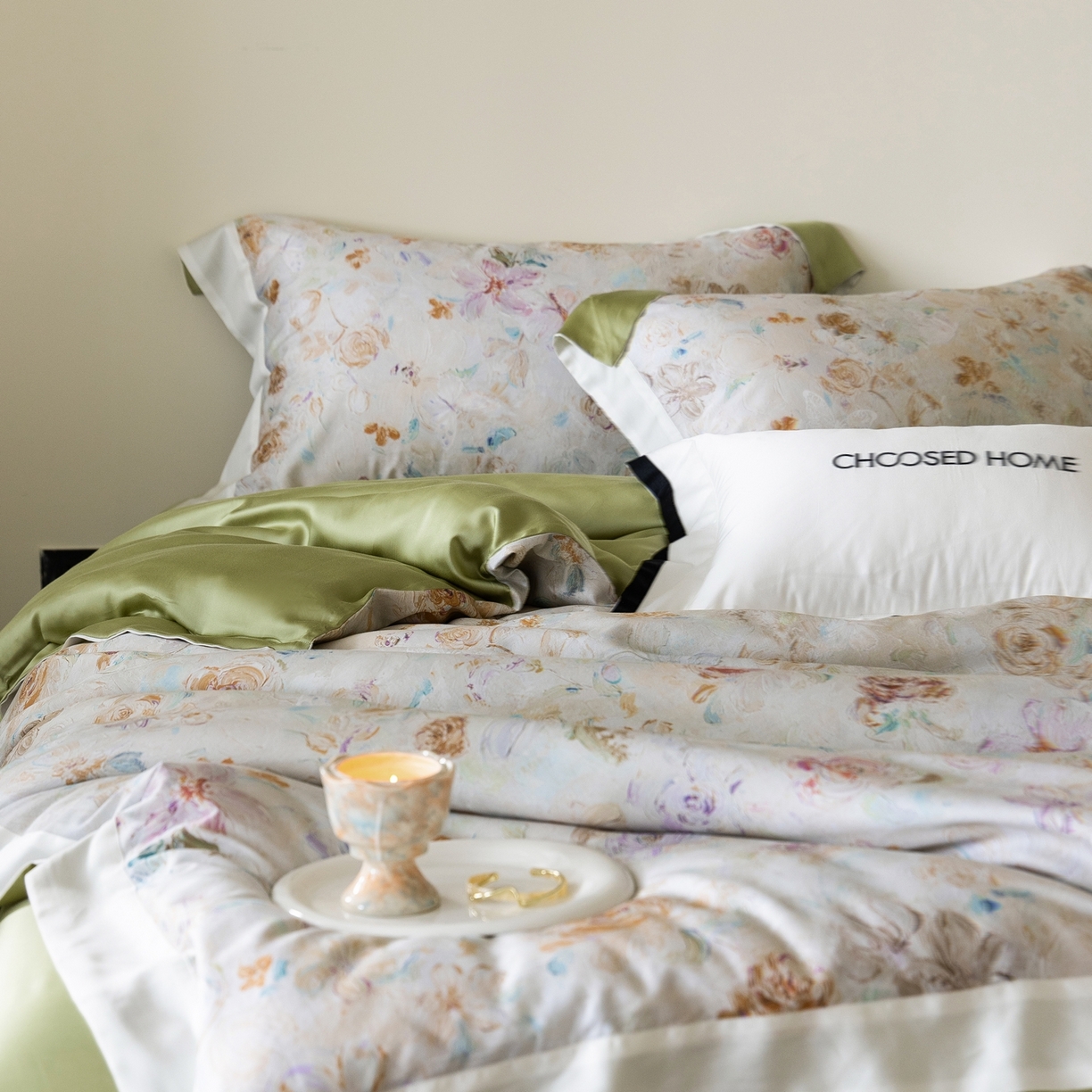 91家纺网 家纺一手货源 找家纺 初拾 2026新款60支兰精天丝数码印花系列四件套 甜岛（会员减20 ，控价：日常 券后不低于398 元）