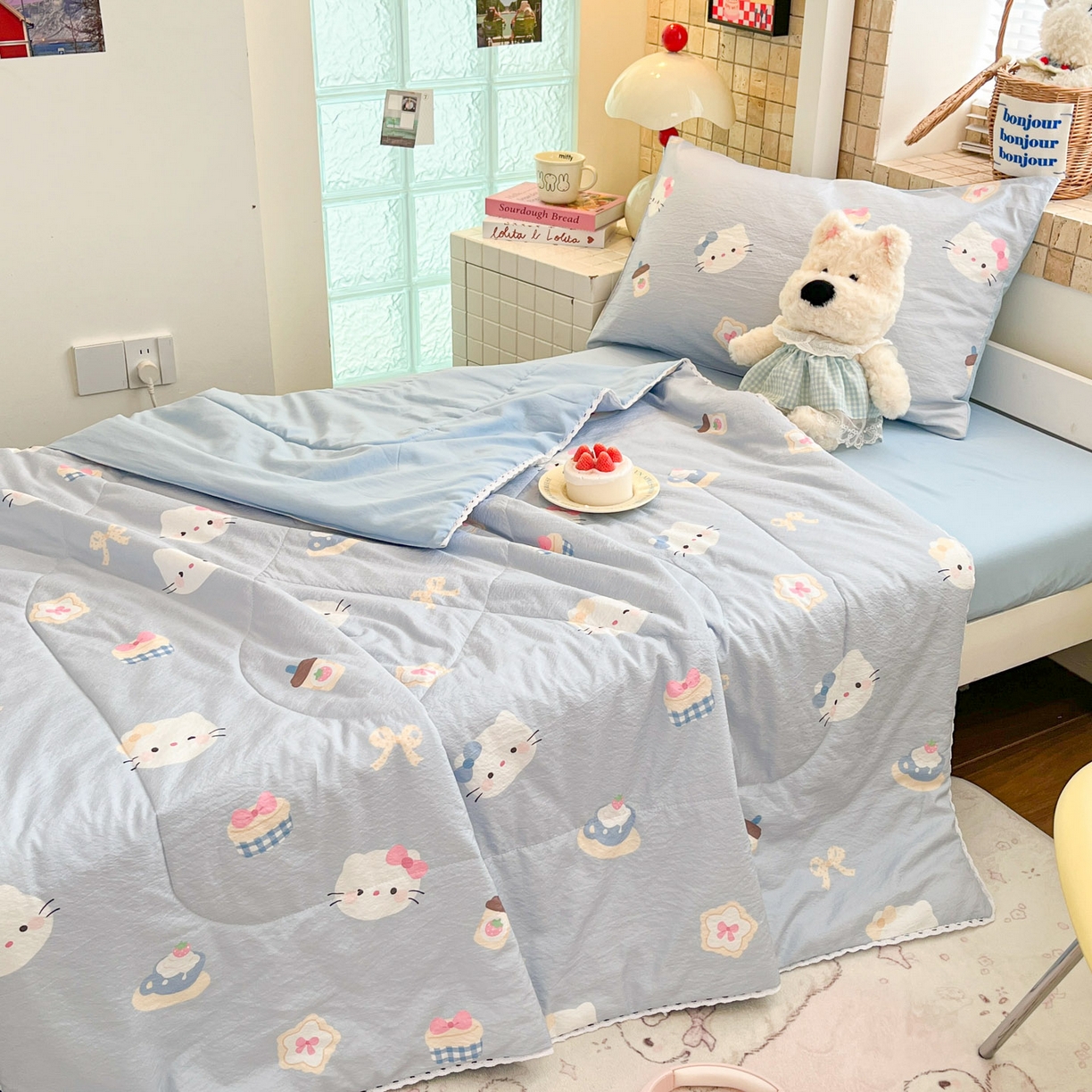 91家纺网 家纺一手货源 找家纺 川悦生活 2026春夏新款双层纱皱皱纱学生床夏被夏凉被空调被三件套 夏被汽水小咪