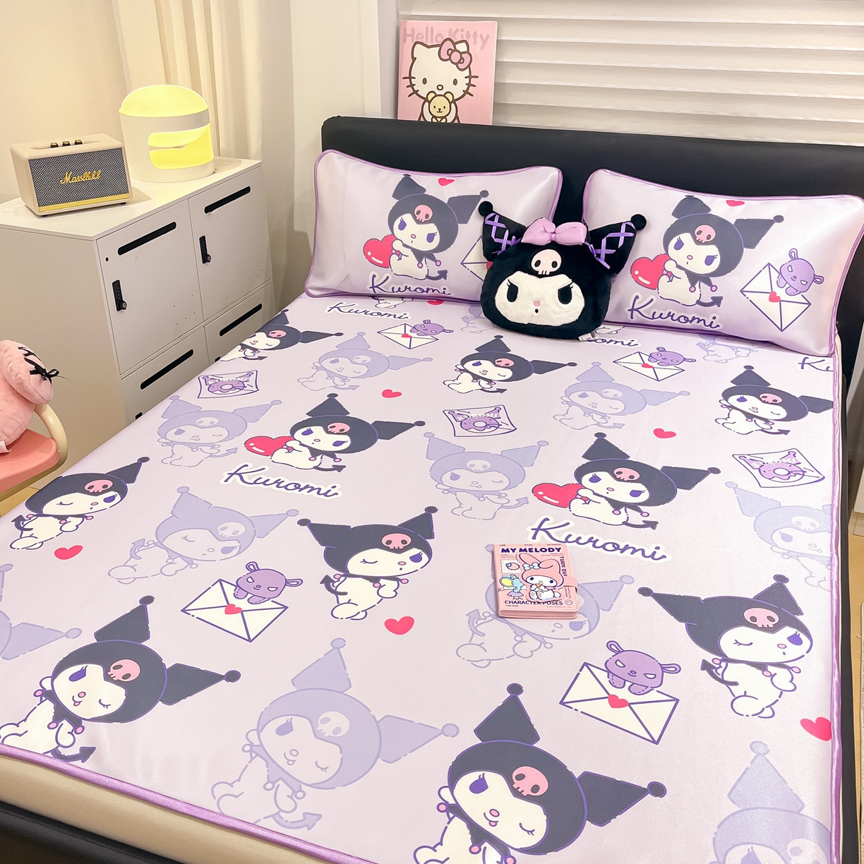 91家纺网 家纺一手货源 找家纺 暮思家居 2026新款三丽鸥正版授权数码印花A类可机洗1200D冰丝凉席三件套平铺款系列 平铺款-巴库库洛米