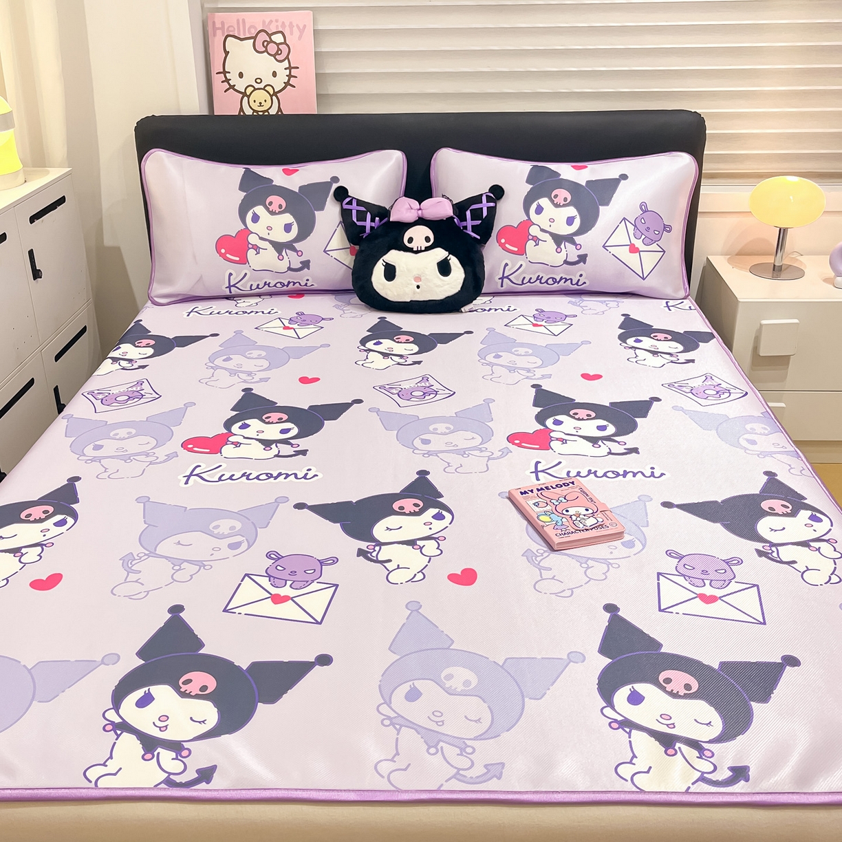 91家纺网 家纺一手货源 找家纺 暮思家居 2026新款三丽鸥正版授权数码印花A类可机洗1200D冰丝凉席三件套平铺款系列 平铺款-巴库库洛米