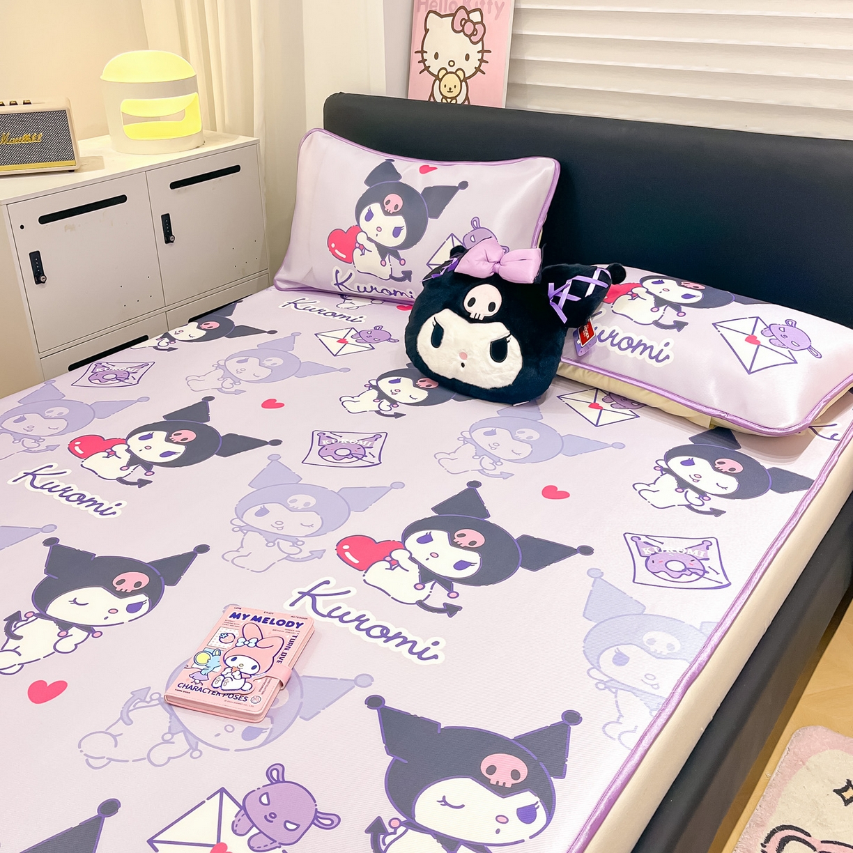 91家纺网 家纺一手货源 找家纺 暮思家居 2026新款三丽鸥正版授权数码印花A类可机洗1200D冰丝凉席三件套平铺款系列 平铺款-巴库库洛米