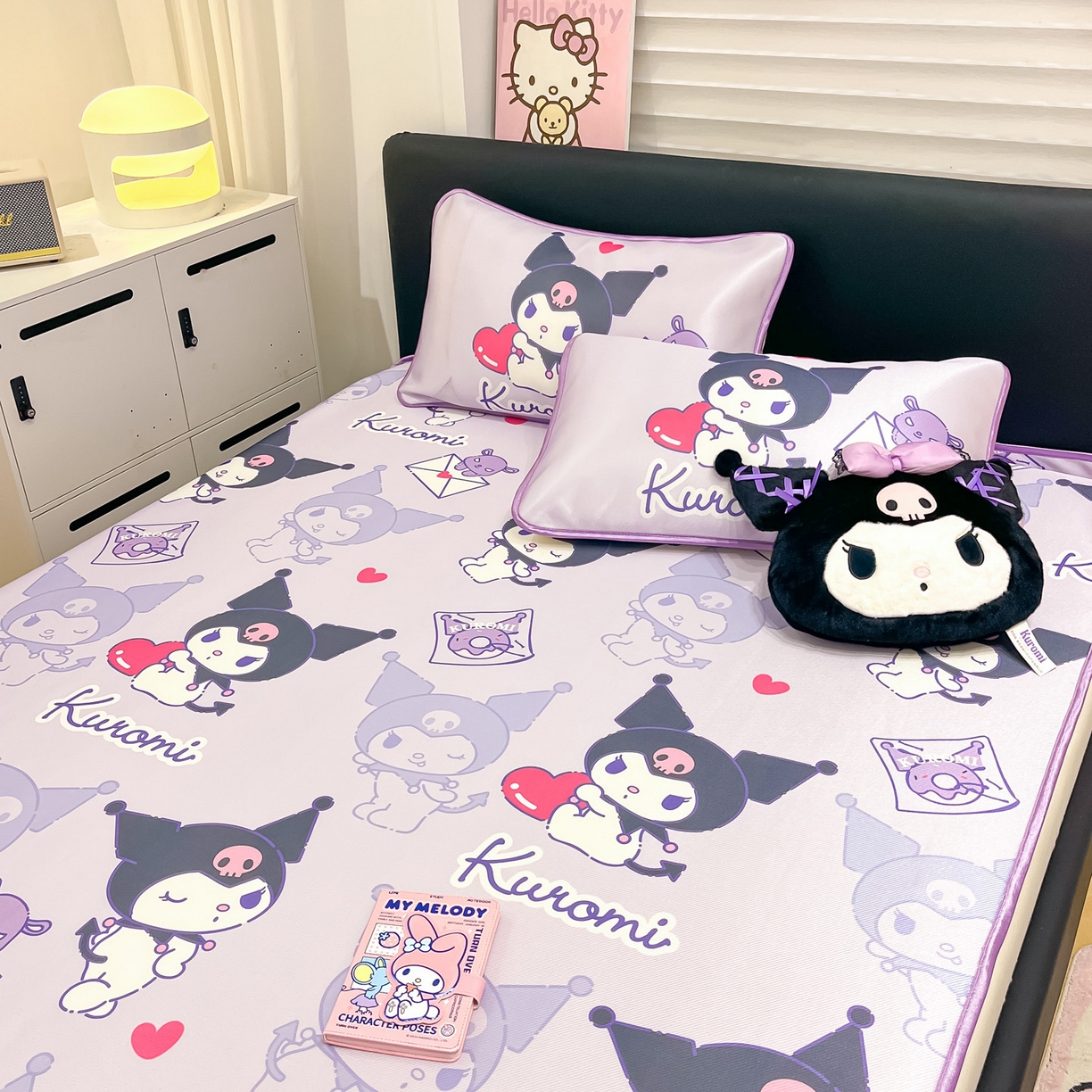 91家纺网 家纺一手货源 找家纺 暮思家居 2026新款三丽鸥正版授权数码印花A类可机洗1200D冰丝凉席三件套平铺款系列 平铺款-巴库库洛米