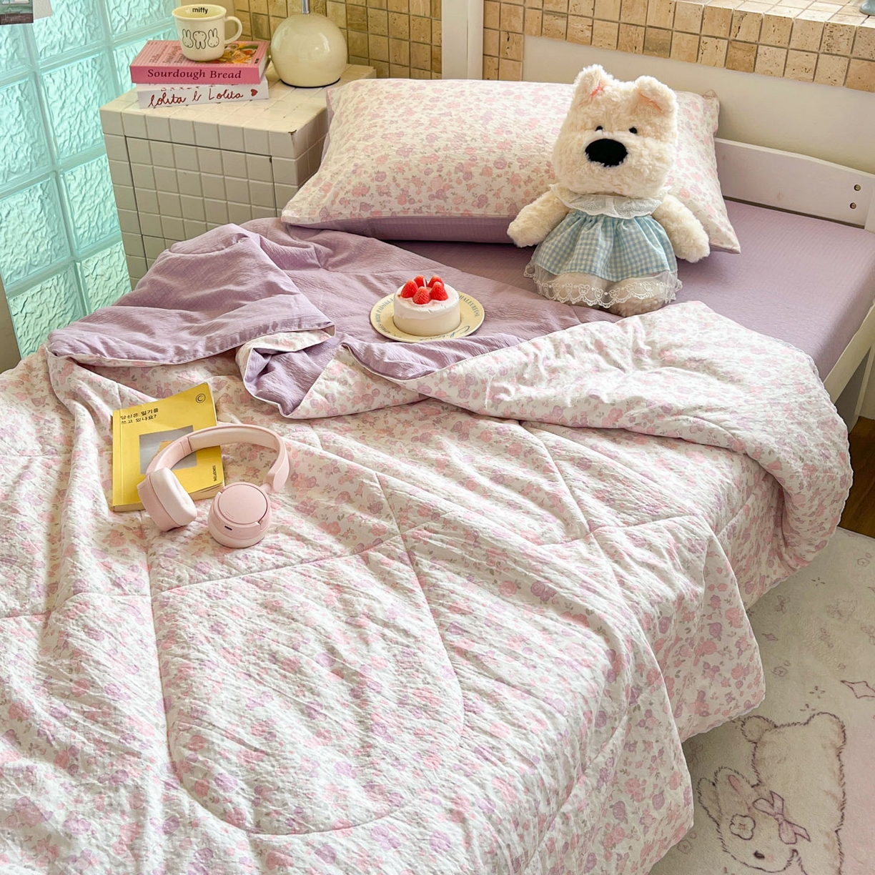 91家纺网 家纺一手货源 找家纺 川悦生活 2026春夏新款双层纱皱皱纱学生床夏被夏凉被空调被三件套 夏被香芋甜梦