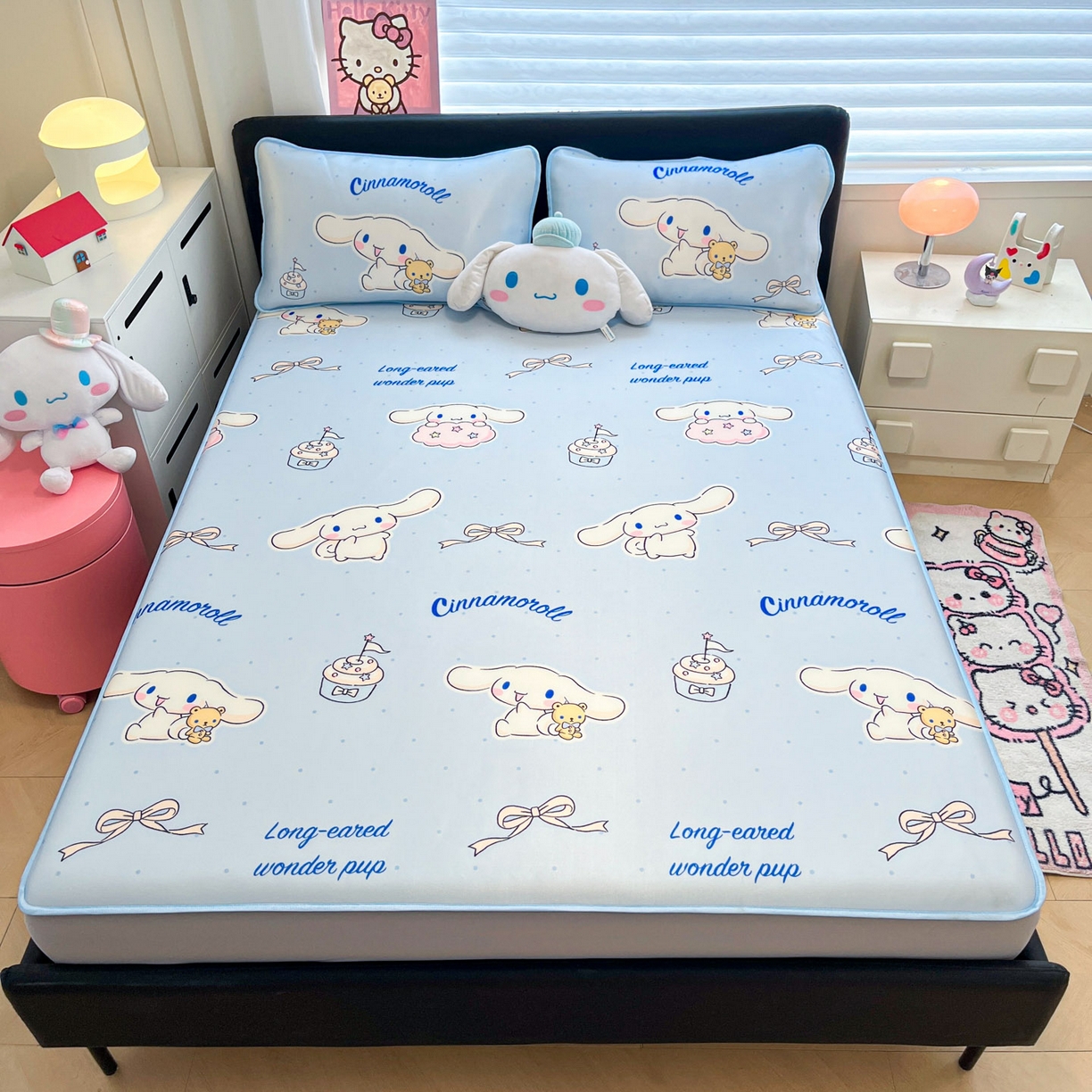 91家纺网 家纺一手货源 找家纺 暮思家居 2026新款三丽鸥正版授权数码印花A类可机洗1200D冰丝凉席三件套平铺款系列 平铺款-点点玉桂狗