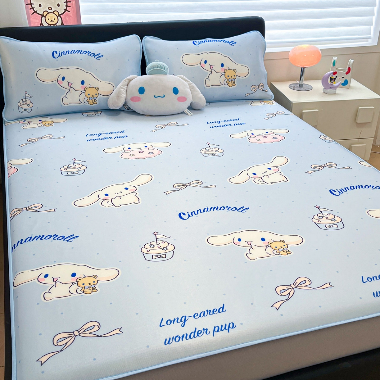 91家纺网 家纺一手货源 找家纺 暮思家居 2026新款三丽鸥正版授权数码印花A类可机洗1200D冰丝凉席三件套平铺款系列 平铺款-点点玉桂狗