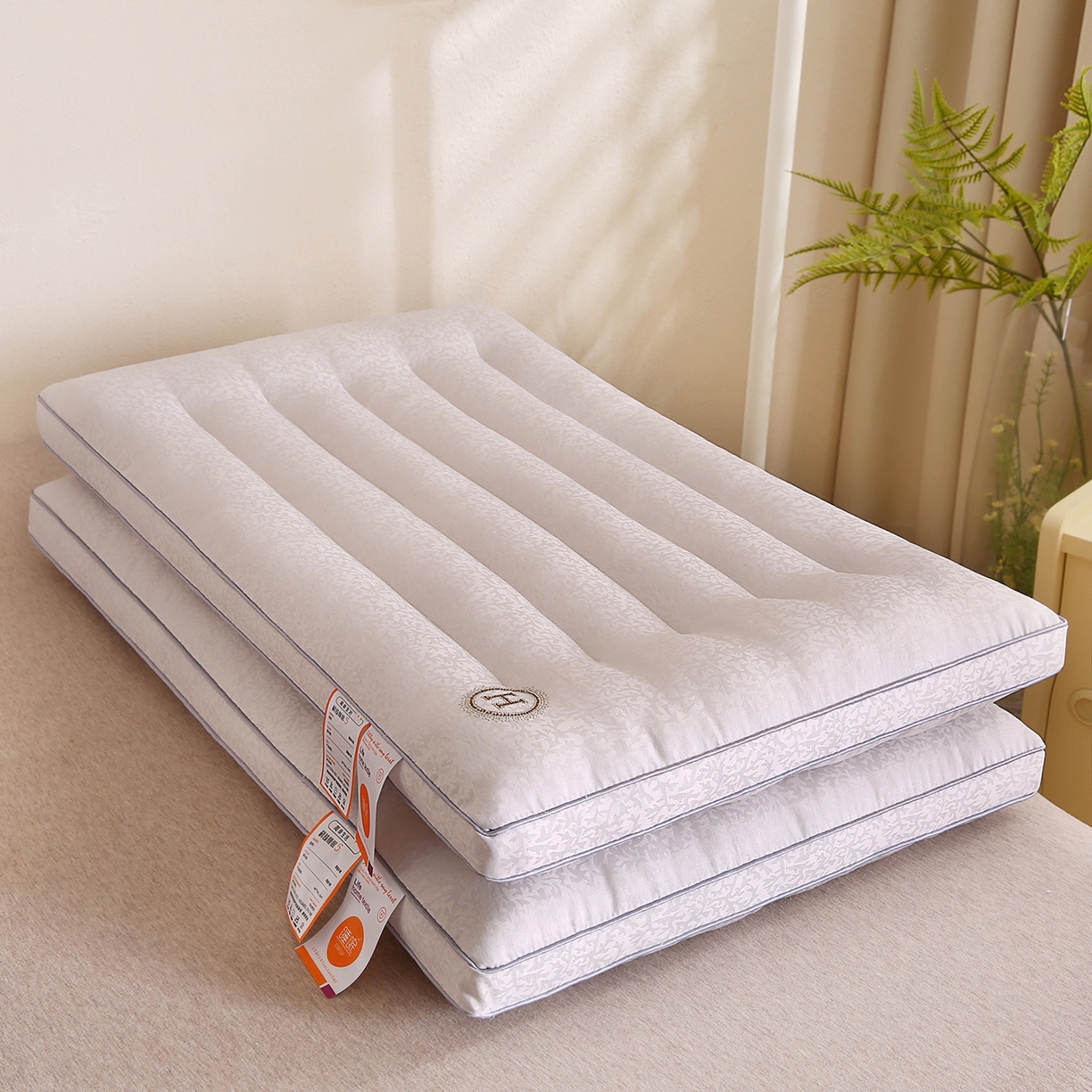 91家纺网 家纺一手货源 找家纺 爱来伊家纺 2026新款提花款低枕 枕头枕芯 雾影青灰