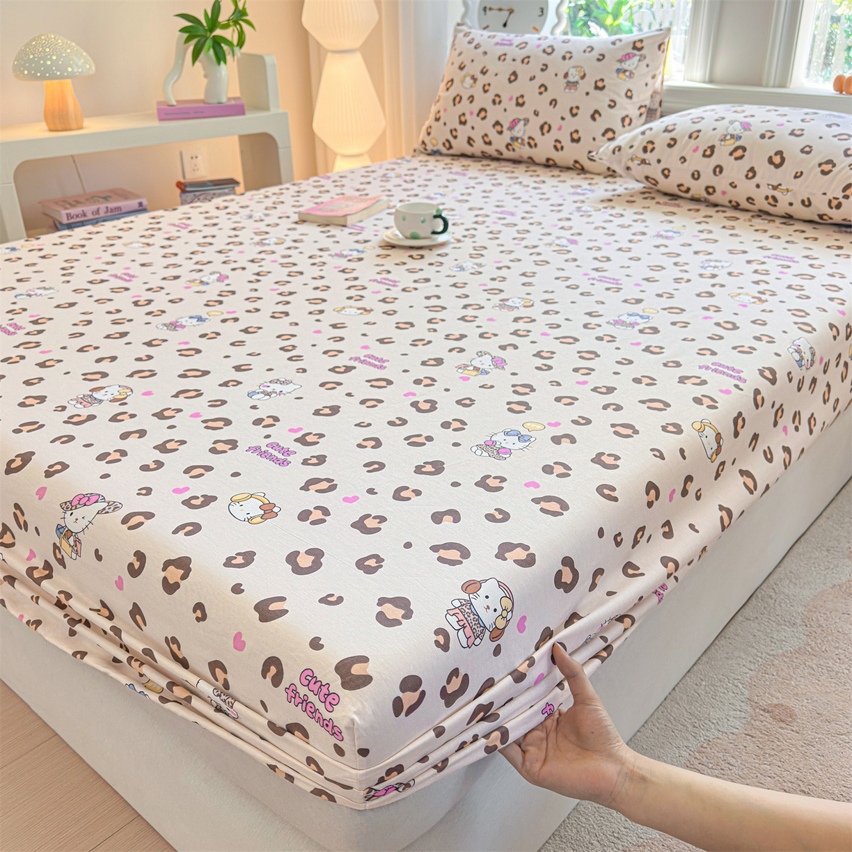91家纺网 家纺一手货源 找家纺 优眠坊 2026春夏新款全棉印花卡通单床笠 豹纹猫