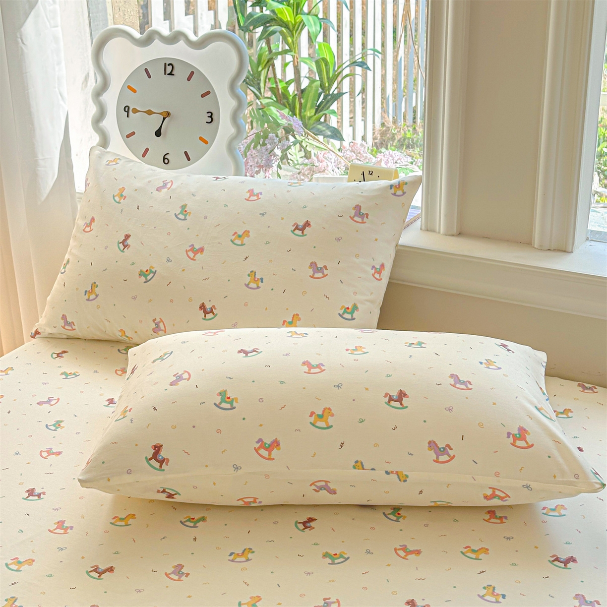 91家纺网 家纺一手货源 找家纺 优眠坊 2026春夏新款全棉印花卡通单床笠 彩虹木马