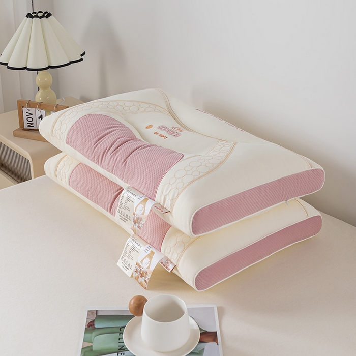 91家纺网 家纺一手货源 找家纺 爱来伊家纺 2026新款羊绒蛋白枕枕头枕芯 羊绒蛋白按摩枕-粉