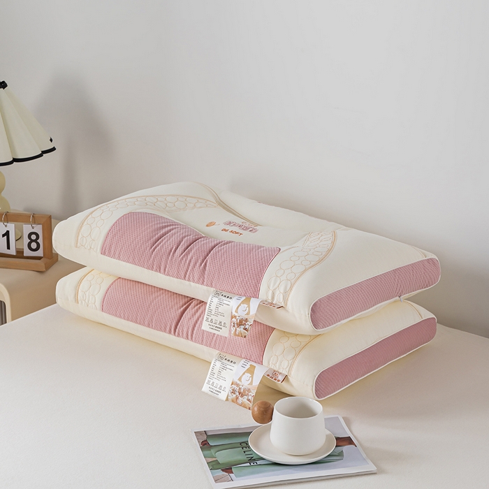 91家纺网 家纺一手货源 找家纺 爱来伊家纺 2026新款羊绒蛋白枕枕头枕芯 羊绒蛋白按摩枕-粉