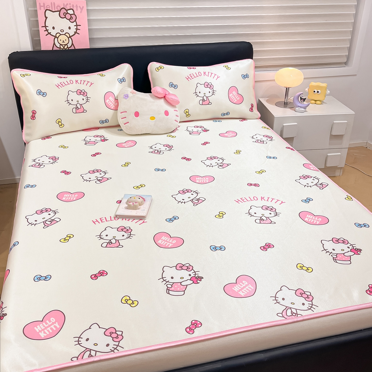 91家纺网 家纺一手货源 找家纺 暮思家居 2026新款三丽鸥正版授权数码印花A类可机洗1200D冰丝凉席三件套平铺款系列 平铺款-公主KT