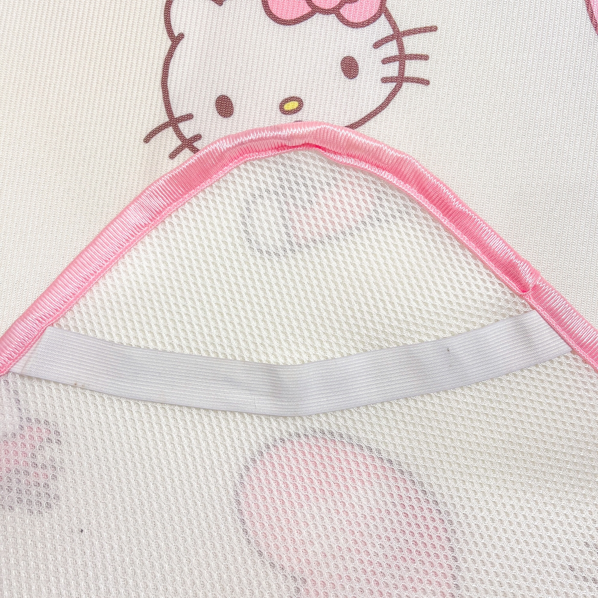 91家纺网 家纺一手货源 找家纺 暮思家居 2026新款三丽鸥正版授权数码印花A类可机洗1200D冰丝凉席三件套平铺款系列 平铺款-公主KT