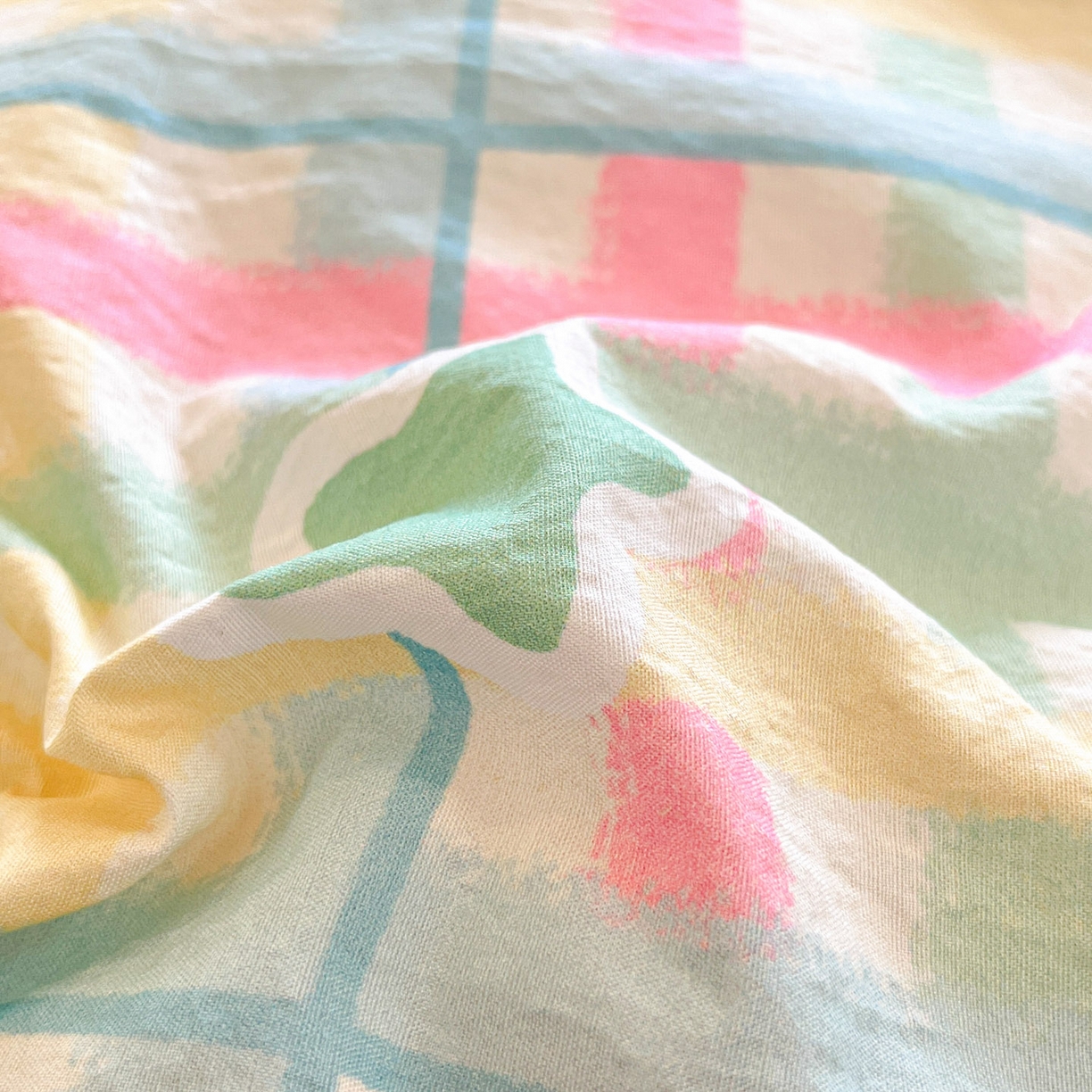 91家纺网 家纺一手货源 找家纺 川悦生活 2026新款双层纱皱皱纱学生床三件套 杏仁小星星