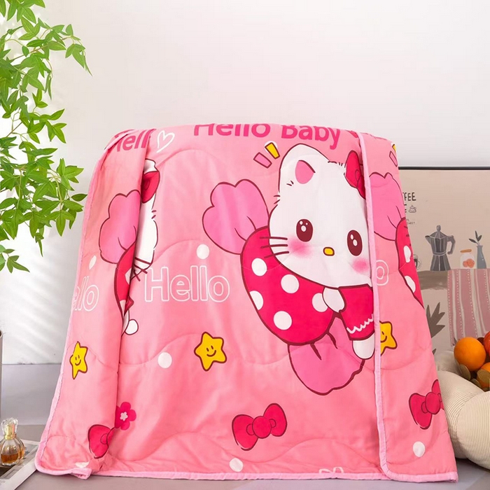 91家纺网 家纺一手货源 找家纺 才森家纺 2026新款亲肤卡通儿童夏被儿童被礼品被赠品直播间热款夏凉被小被子 KKTT