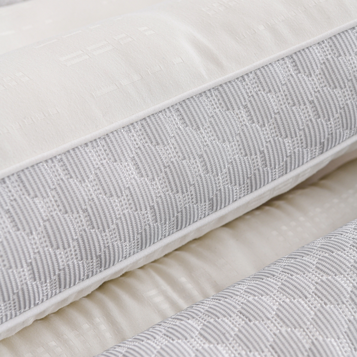 91家纺网 家纺一手货源 找家纺 爱来伊家纺 2026新款牵引舒缓枕枕头枕芯 牵引舒缓枕-灰