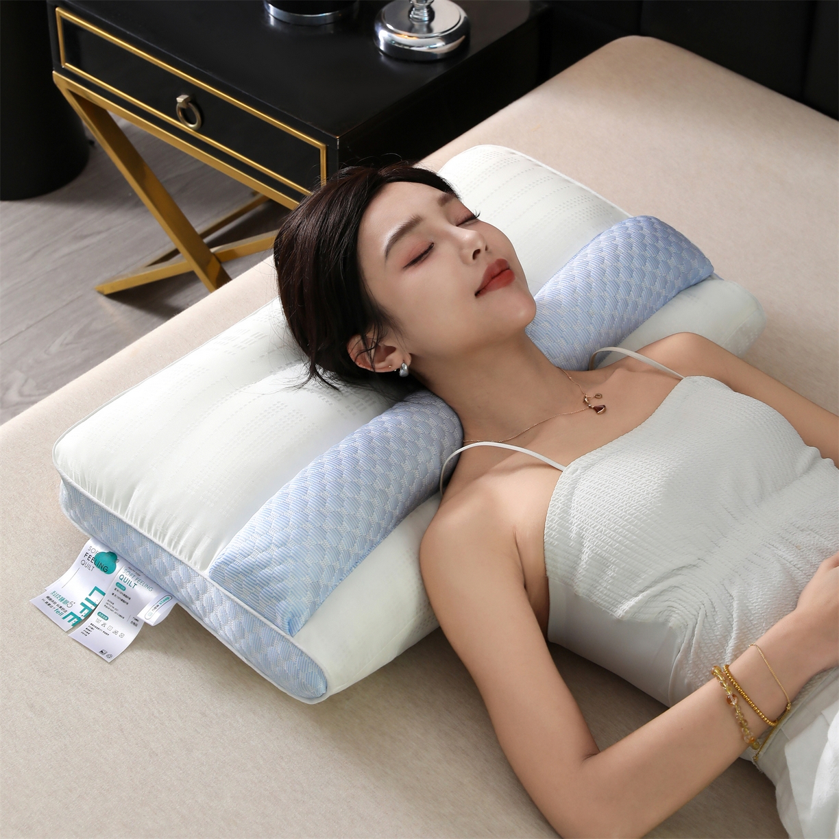 91家纺网 家纺一手货源 找家纺 爱来伊家纺 2026新款牵引舒缓枕枕头枕芯 牵引舒缓枕-兰