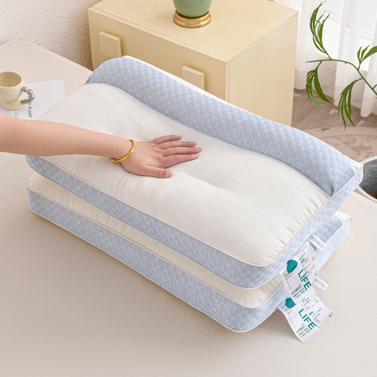 91家纺网 家纺一手货源 找家纺 爱来伊家纺 2026新款牵引舒缓枕枕头枕芯 牵引舒缓枕-兰