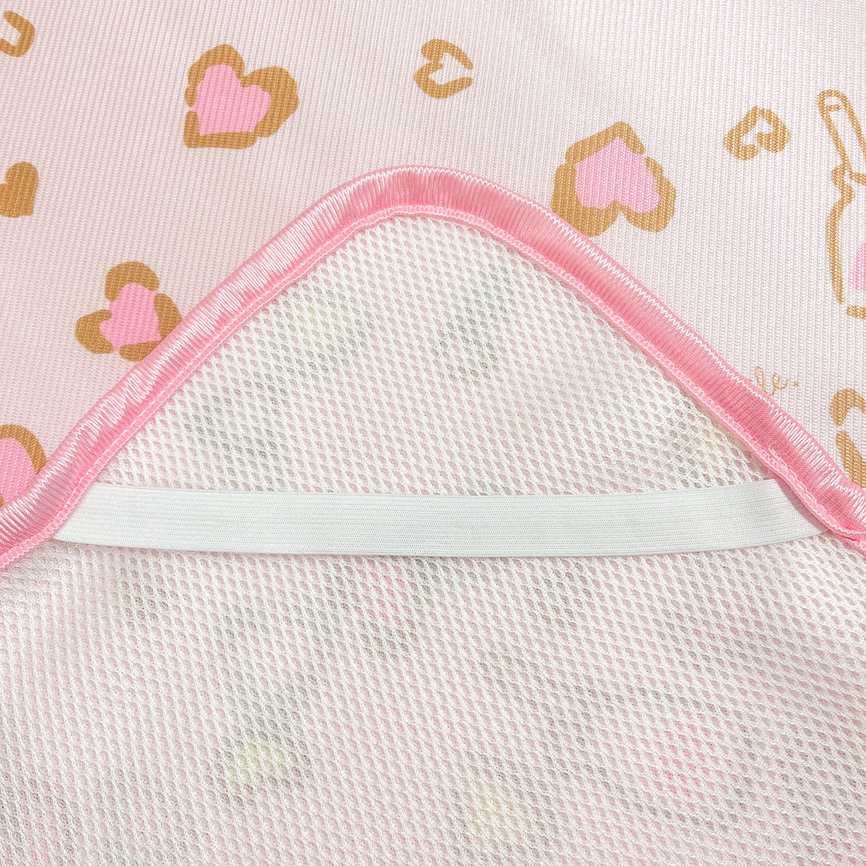 91家纺网 家纺一手货源 找家纺 暮思家居 2026新款三丽鸥正版授权数码印花A类可机洗1200D冰丝凉席三件套平铺款系列 平铺款-凯蒂乐园