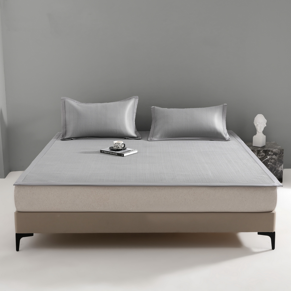 91家纺网 家纺一手货源 找家纺 耀悦家纺 2026款100%乙纶凉席pe凉感华夫格凉席加厚三明治三件套床笠床席子枕套 华夫格-灰色床席款