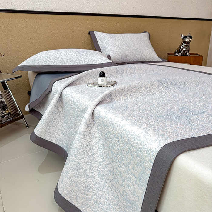 91家纺网 家纺一手货源 找家纺 （总）几禾 2026新款凉感抗菌提花豆豆凉席蝶舞花语