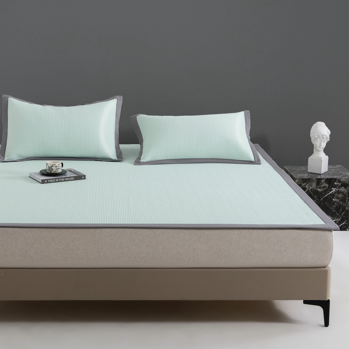 91家纺网 家纺一手货源 找家纺 耀悦家纺 2026款100%乙纶凉席pe凉感华夫格凉席加厚三明治三件套床笠床席子枕套 华夫格-水绿床席款