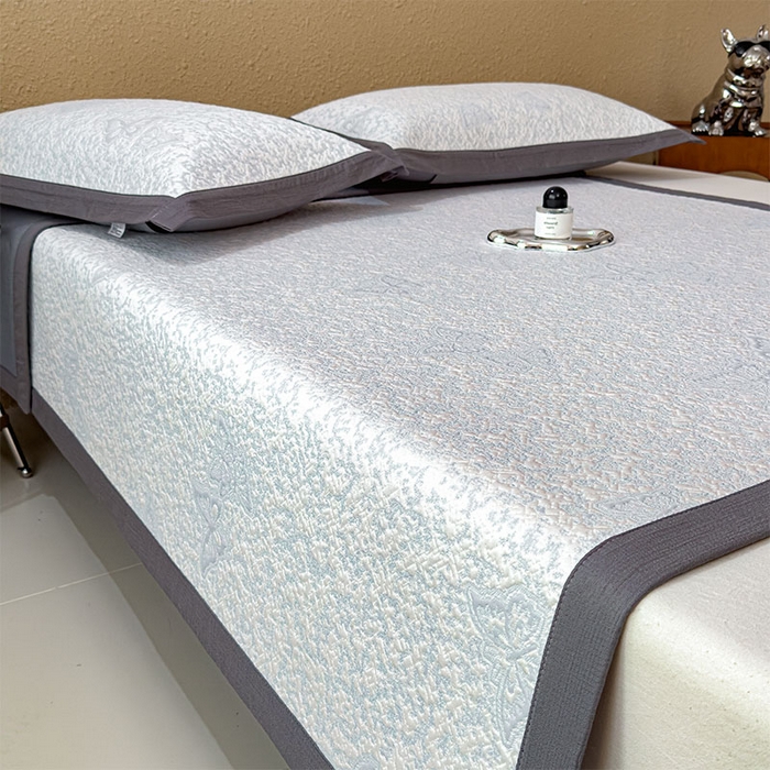 91家纺网 家纺一手货源 找家纺 （总）几禾 2026新款凉感抗菌提花豆豆凉席蝶舞花语