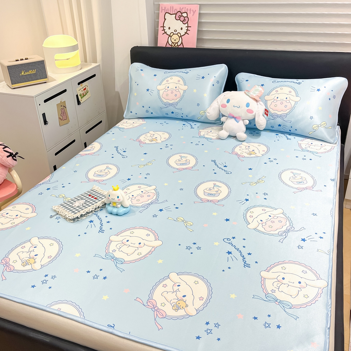 91家纺网 家纺一手货源 找家纺 暮思家居 2026新款三丽鸥正版授权数码印花A类可机洗1200D冰丝凉席三件套平铺款系列 平铺款-蓝色玉桂狗