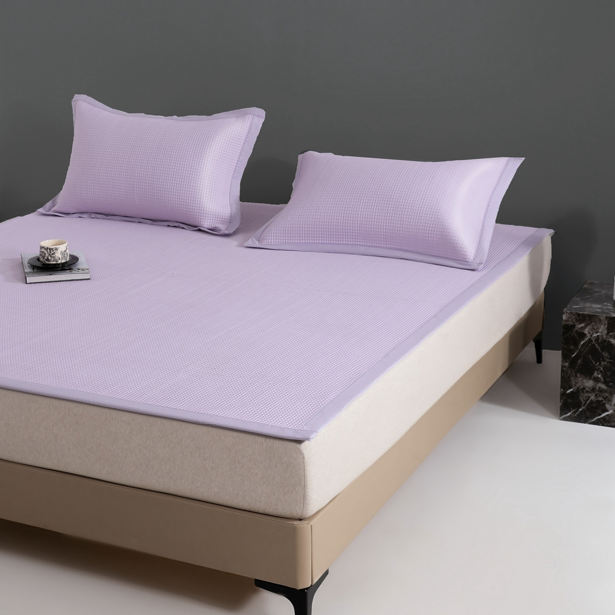 91家纺网 家纺一手货源 找家纺 耀悦家纺 2026款100%乙纶凉席pe凉感华夫格凉席加厚三明治三件套床笠床席子枕套 华夫格-紫色床席款