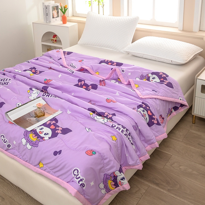 91家纺网 家纺一手货源 找家纺 才森家纺 2026新款绗绣夏凉被宽包边夏被直播间爆款空调被福利赠品被子 库洛米