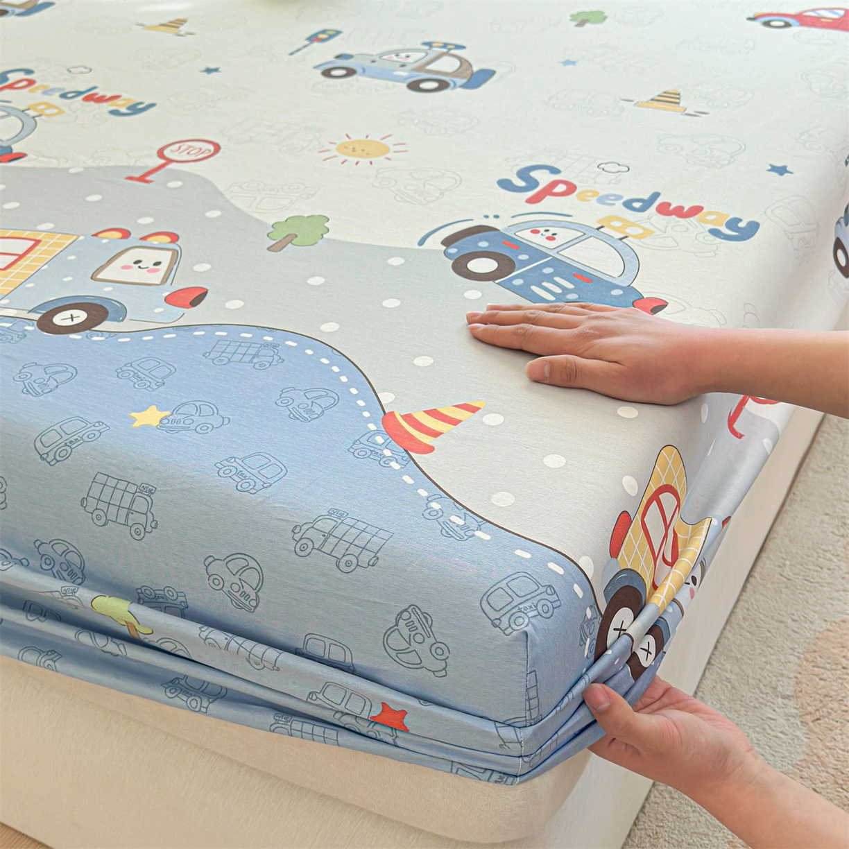 91家纺网 家纺一手货源 找家纺 优眠坊 2026春夏新款全棉印花卡通单床笠 汽车嘟嘟