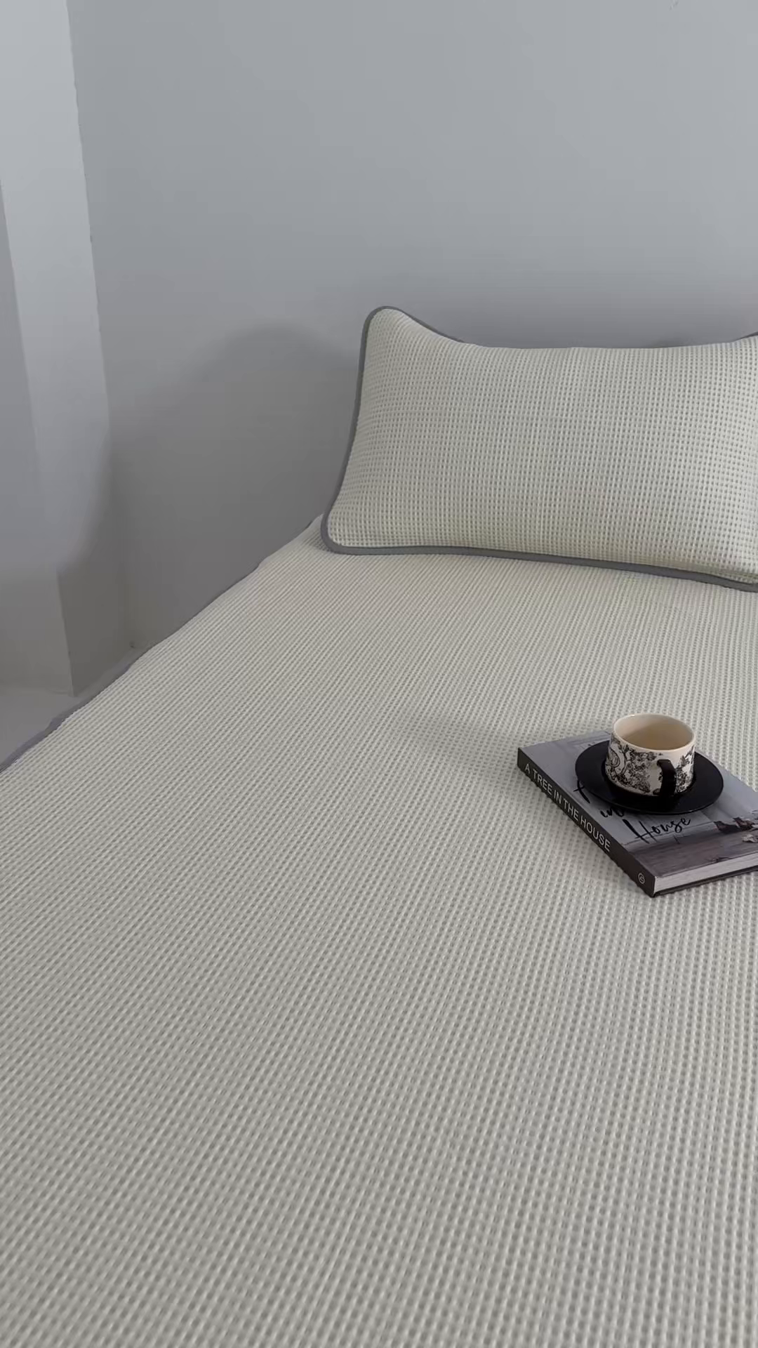 91家纺网 家纺一手货源 找家纺 耀悦家纺 2026款100%乙纶凉席pe凉感华夫格凉席加厚三明治三件套床笠床席子枕套 奶白-床笠款