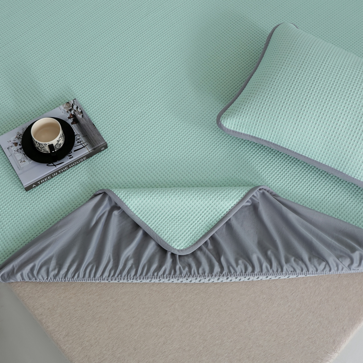 91家纺网 家纺一手货源 找家纺 耀悦家纺 2026款100%乙纶凉席pe凉感华夫格凉席加厚三明治三件套床笠床席子枕套 清凉绿-床笠款