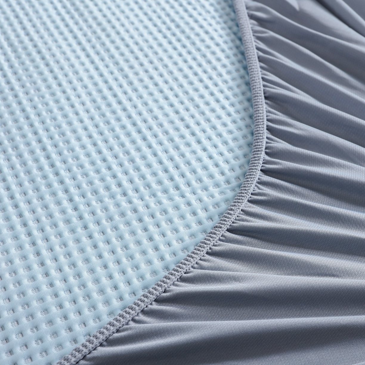 91家纺网 家纺一手货源 找家纺 耀悦家纺 2026款100%乙纶凉席pe凉感华夫格凉席加厚三明治三件套床笠床席子枕套 水晶蓝-床笠款