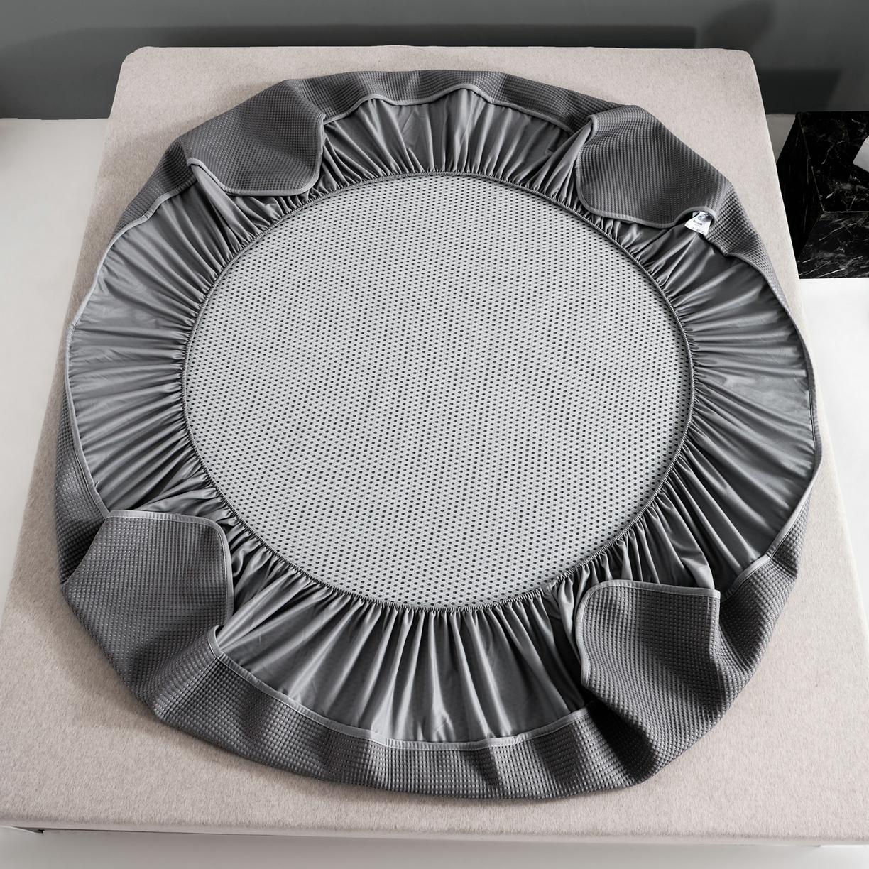 91家纺网 家纺一手货源 找家纺 耀悦家纺 2026款100%乙纶凉席pe凉感华夫格凉席加厚三明治三件套床笠床席子枕套 云灰-床笠款