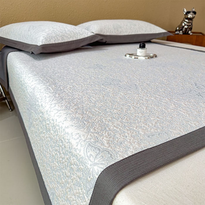 91家纺网 家纺一手货源 找家纺 几禾 2026新款凉感抗菌提花豆豆凉席蝶舞花语 床席-蝶舞花语-淡蓝