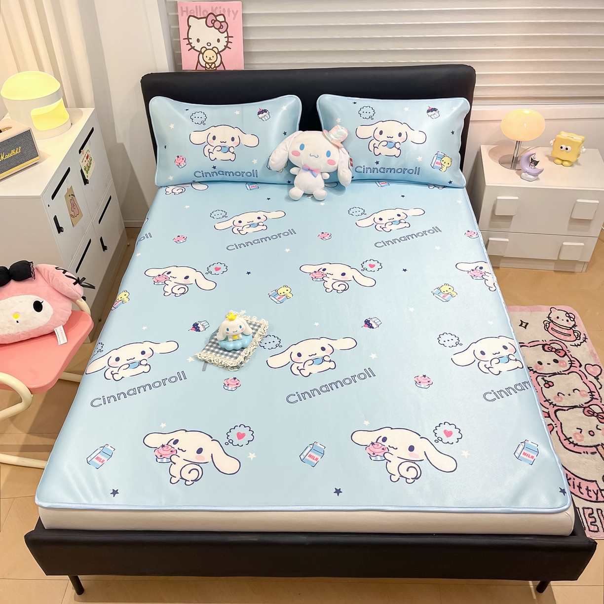 91家纺网 家纺一手货源 找家纺 暮思家居 2026新款三丽鸥正版授权数码印花A类可机洗1200D冰丝凉席三件套平铺款系列 平铺款-甜品玉桂狗