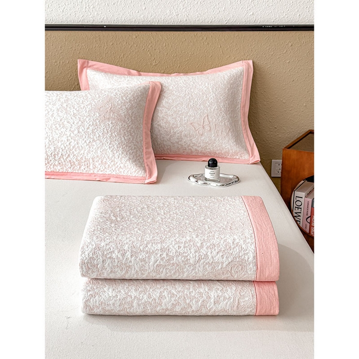 91家纺网 家纺一手货源 找家纺 几禾 2026新款凉感抗菌提花豆豆凉席蝶舞花语 床席-蝶舞花语-蝴蝶粉