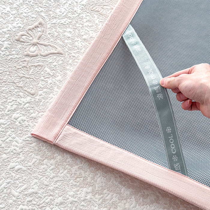 91家纺网 家纺一手货源 找家纺 几禾 2026新款凉感抗菌提花豆豆凉席蝶舞花语 床席-蝶舞花语-蝴蝶粉