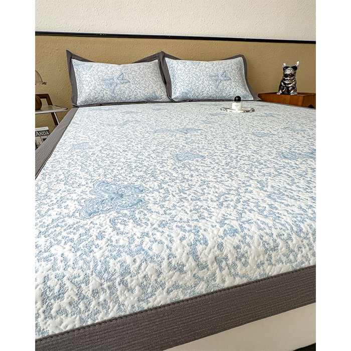 91家纺网 家纺一手货源 找家纺 几禾 2026新款凉感抗菌提花豆豆凉席蝶舞花语 床席-蝶舞花语-清新蓝