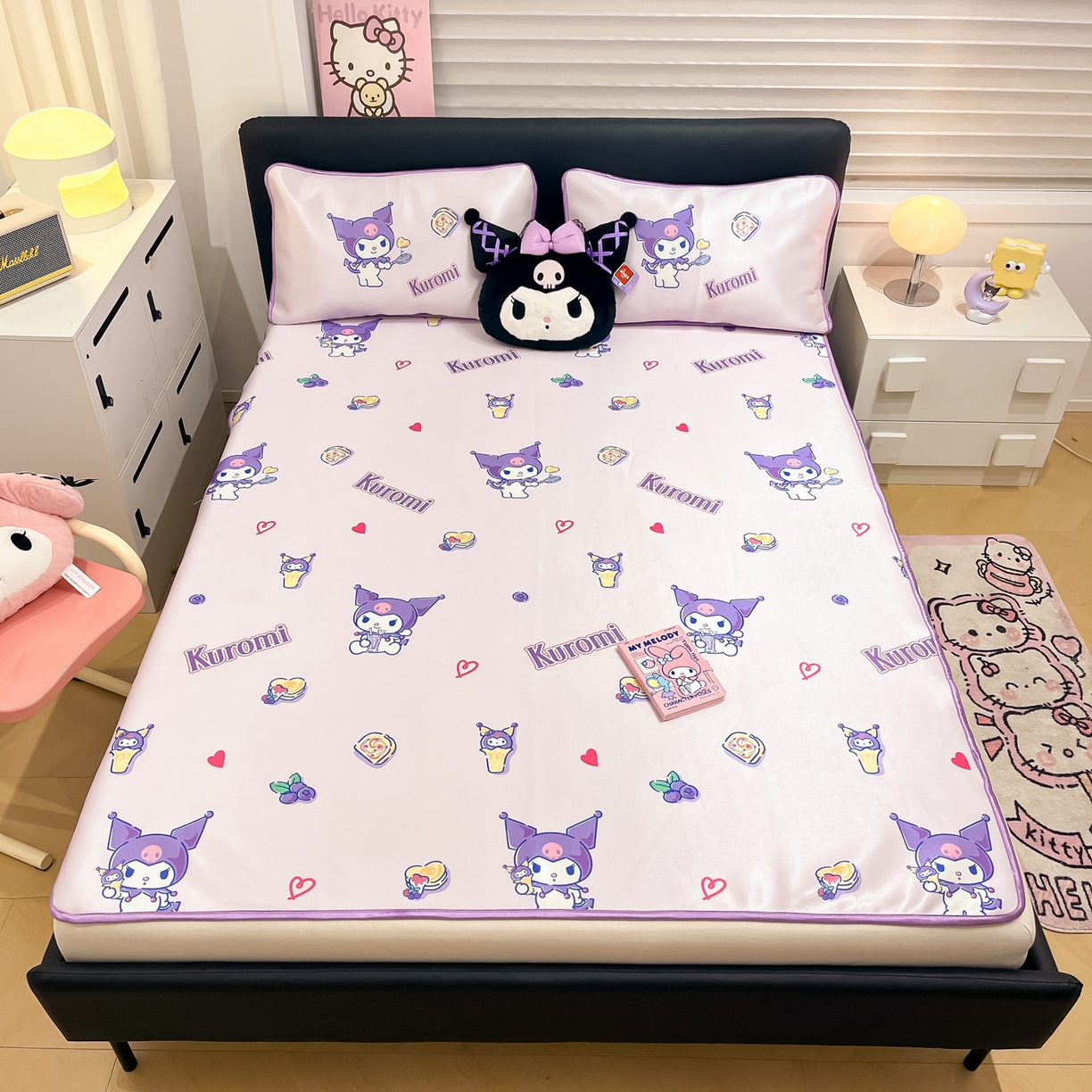 91家纺网 家纺一手货源 找家纺 暮思家居 2026新款三丽鸥正版授权数码印花A类可机洗1200D冰丝凉席三件套平铺款系列 平铺款-甜甜库洛米