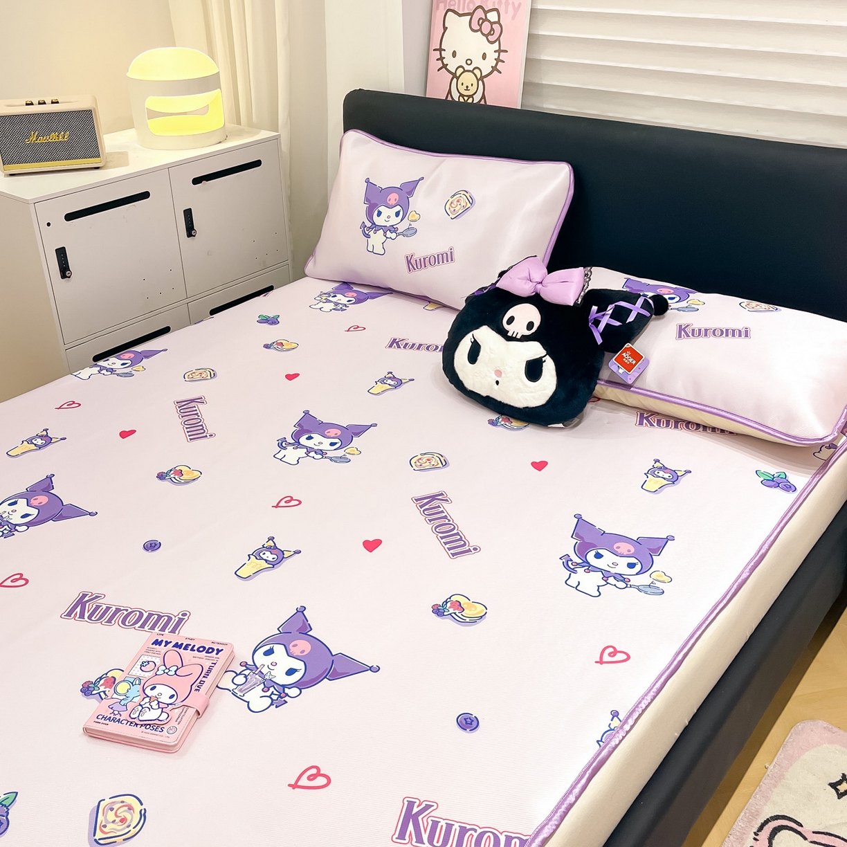 91家纺网 家纺一手货源 找家纺 暮思家居 2026新款三丽鸥正版授权数码印花A类可机洗1200D冰丝凉席三件套平铺款系列 平铺款-甜甜库洛米