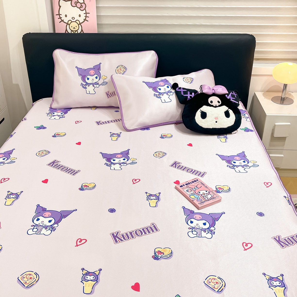 91家纺网 家纺一手货源 找家纺 暮思家居 2026新款三丽鸥正版授权数码印花A类可机洗1200D冰丝凉席三件套平铺款系列 平铺款-甜甜库洛米