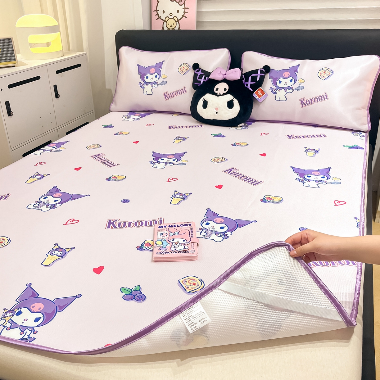 91家纺网 家纺一手货源 找家纺 暮思家居 2026新款三丽鸥正版授权数码印花A类可机洗1200D冰丝凉席三件套平铺款系列 平铺款-甜甜库洛米