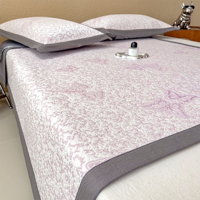 91家纺网 家纺一手货源 找家纺 几禾 2026新款凉感抗菌提花豆豆凉席蝶舞花语 床席-蝶舞花语-雾雅紫