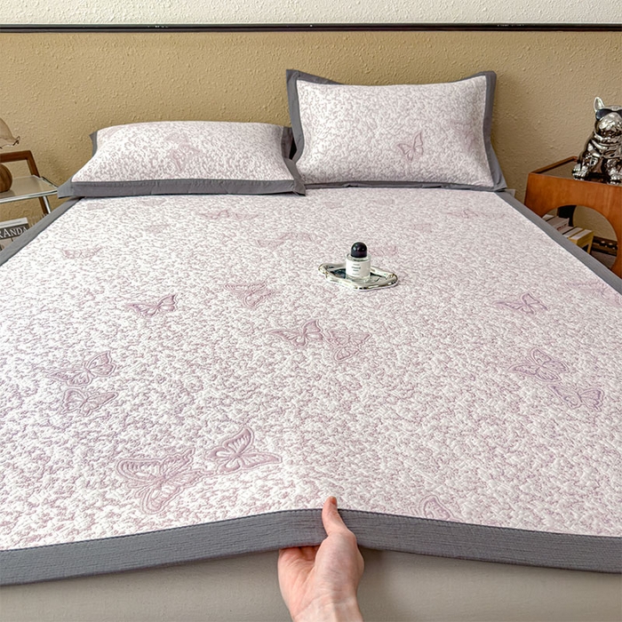 91家纺网 家纺一手货源 找家纺 几禾 2026新款凉感抗菌提花豆豆凉席蝶舞花语 床席-蝶舞花语-雾雅紫