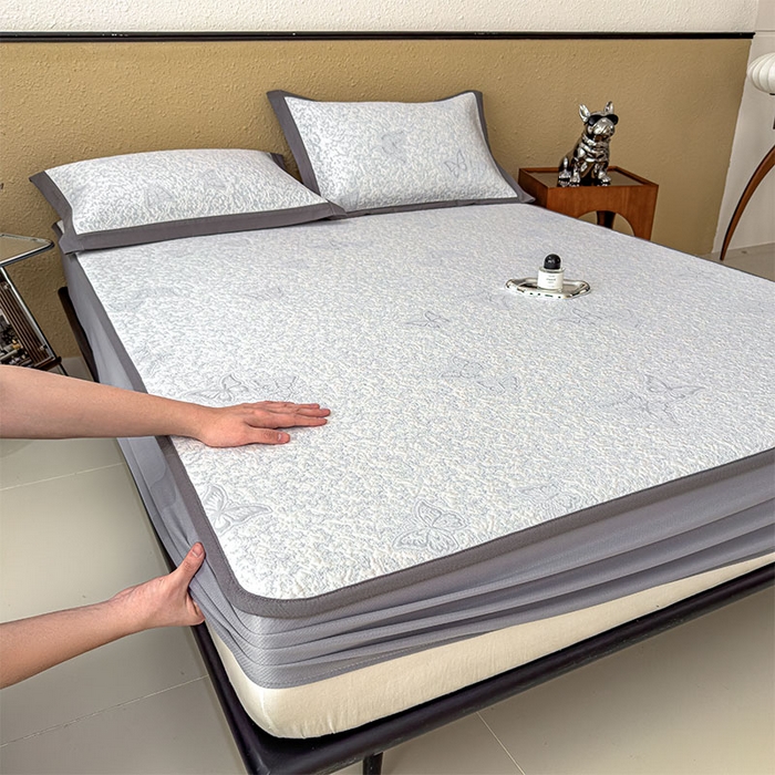 91家纺网 家纺一手货源 找家纺 几禾 2026新款凉感抗菌提花豆豆凉席蝶舞花语 床笠-蝶舞花语-淡蓝