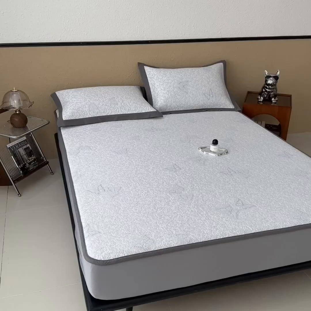 91家纺网 家纺一手货源 找家纺 几禾 2026新款凉感抗菌提花豆豆凉席蝶舞花语 床笠-蝶舞花语-淡蓝