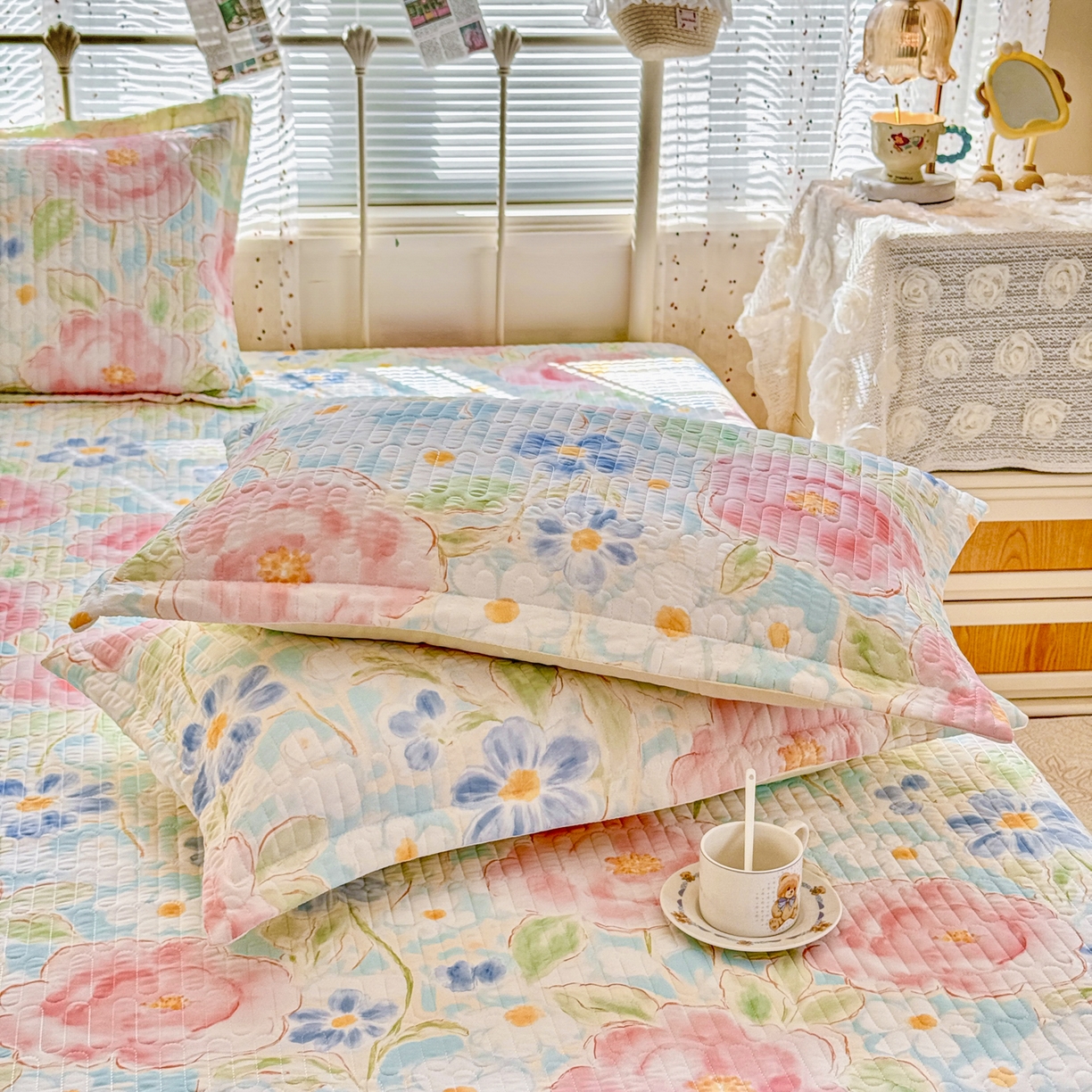 91家纺网 家纺一手货源 找家纺 （总）鑫利来家纺 2026新款凉感丝小冰皮软凉席三件套蕾丝花边床裙款养生空调席子三件套单凉席