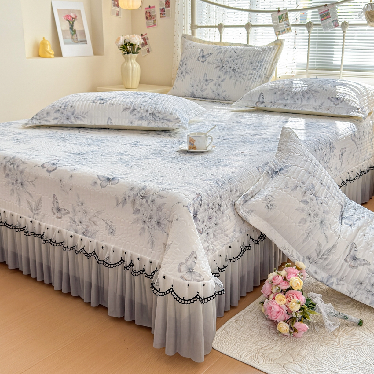 鑫利来家纺 2026新款凉感丝小冰皮软凉席三件套蕾丝花边床裙款养生空调席子三件套单凉席 蝶恋花